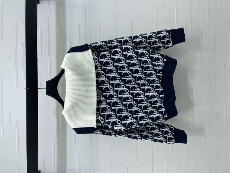 chr1st1an D10r sweaters